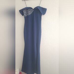 Badgley Mischka Blue Off-the-Shoulder Sleeveless Gown